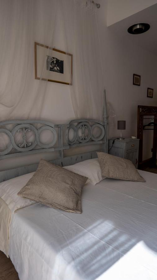 Beautiful Floral Apartment On Navigli Milán Exterior foto